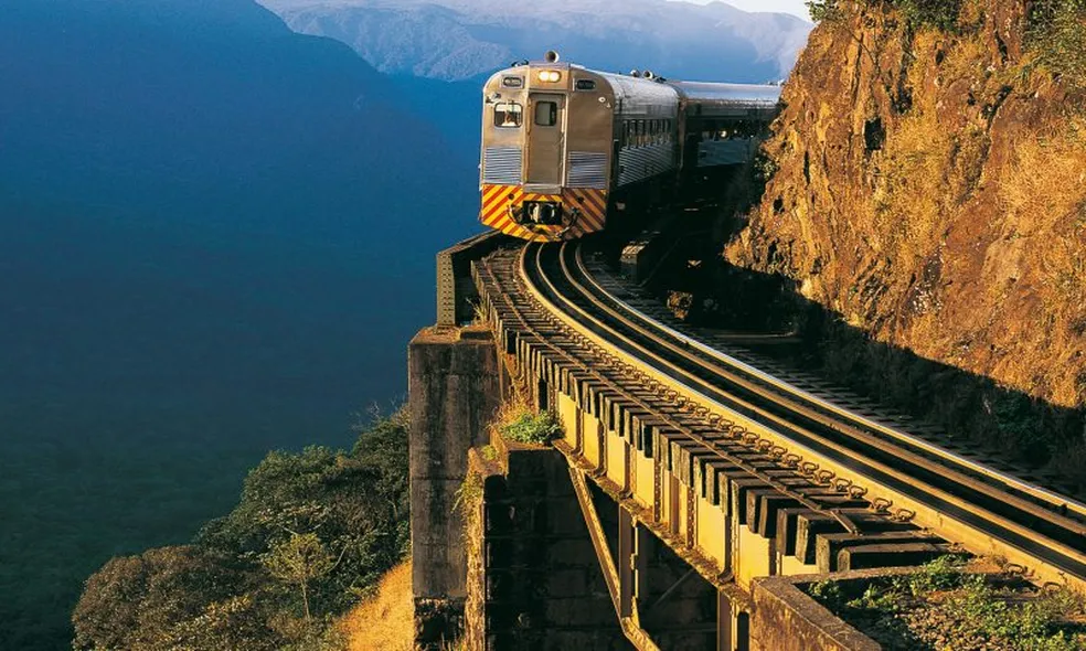 trem-serra-do-mar-parana